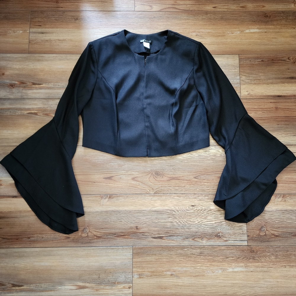 Venus Jacket Womens 14 Black Cropped Bell Sleeve Whimsigoth